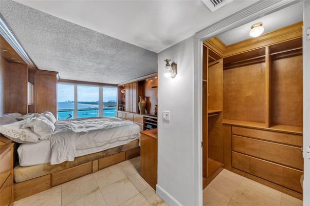 Bedroom, Interior, Water
