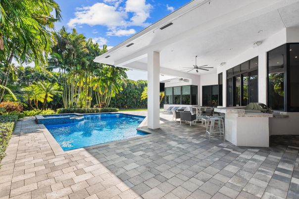 Exterior, Pool