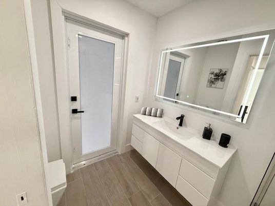 Bathroom, Dual Sink Vanities, Interior, Wood Texture Flooring