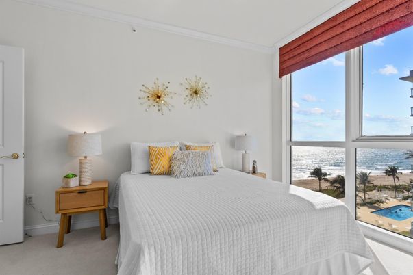 Bedroom, Interior, Water