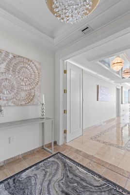 Chandelier, Interior