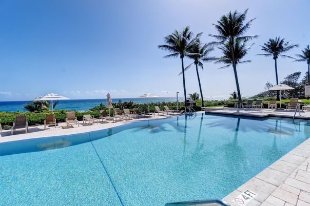 Exterior, Pool, Water