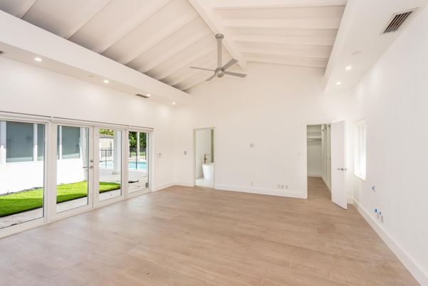 Empty room, Interior, Recessed Lighting, Wood Texture Flooring