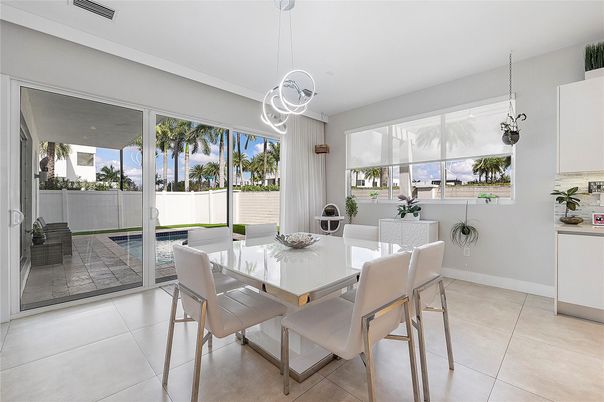Dining room, Interior, Pendant Lights
