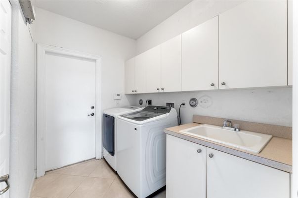 Interior, Washer