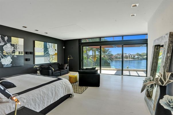 Bedroom, Interior, Recessed Lighting, Water