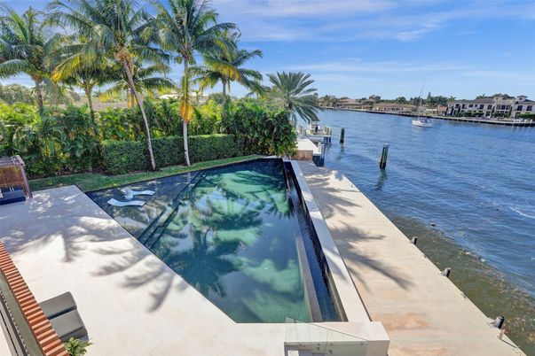 Exterior, Lake, Pool