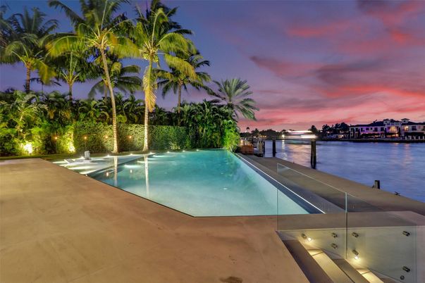 Exterior, Lake, Pool