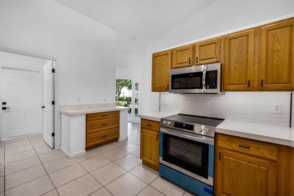 Interior, Kitchen, Stainless Steel Appliances