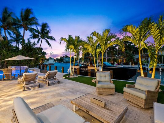 Exterior, Pool, Water