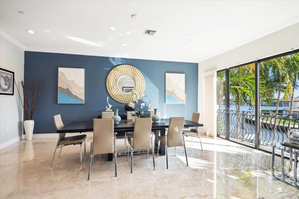 Dining room, Interior, Recessed Lighting