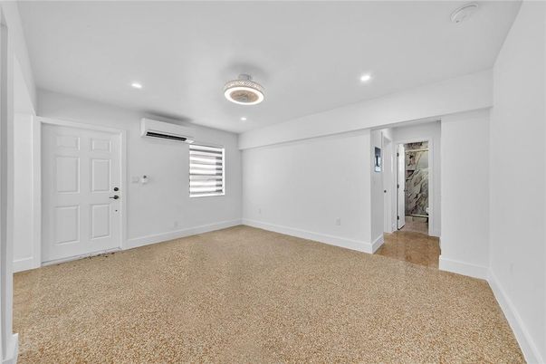 Empty room, Interior, Recessed Lighting