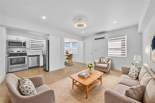 Interior, Kitchen, Living room, Recessed Lighting, Stainless Steel Appliances
