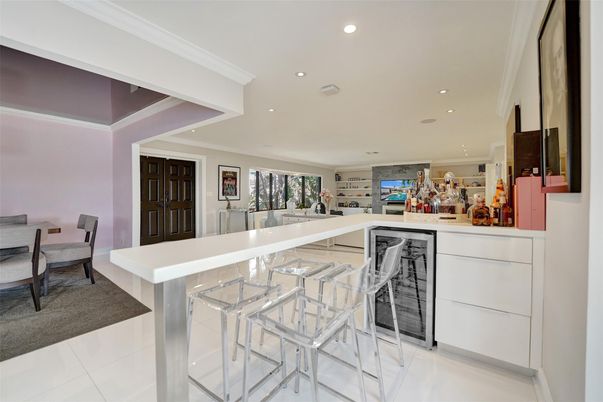 Dining room, Interior, Recessed Lighting