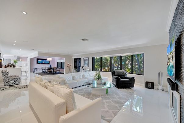 Dining room, Interior, Kitchen, Living room, Recessed Lighting