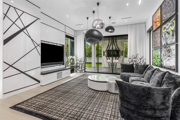 Interior, Living room, Pendant Lights, Recessed Lighting, Wood Texture Flooring