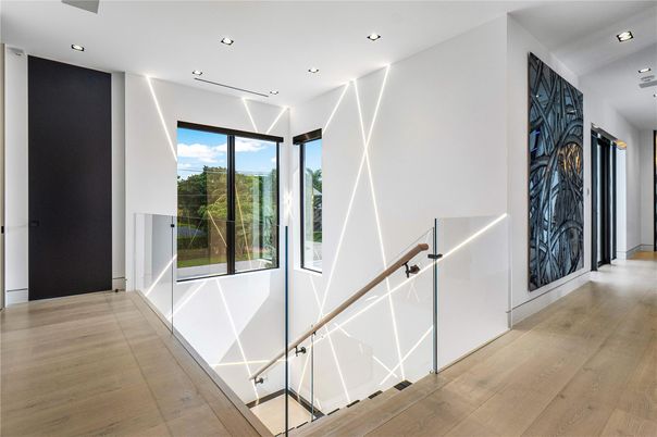 Interior, Recessed Lighting, Wood Texture Flooring