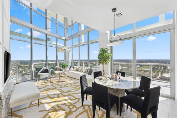 Dining room, Interior, Living room, Pendant Lights, Sun Room