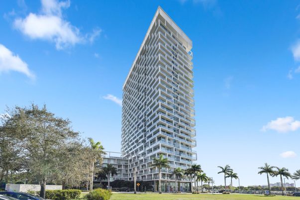 Exterior, Facade, Condo Building