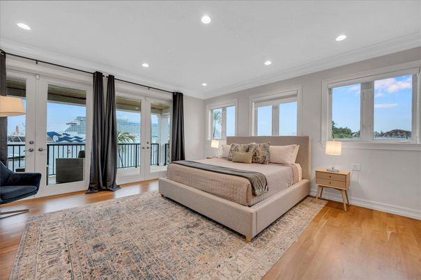 Bedroom, Interior, Recessed Lighting, Water, Wood Texture Flooring