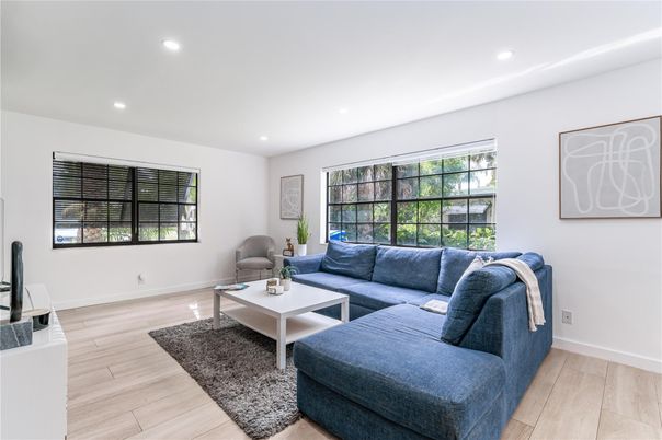 Interior, Living room, Recessed Lighting, Wood Texture Flooring