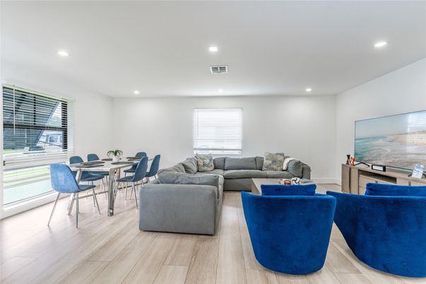 Dining room, Interior, Living room, Recessed Lighting, Wood Texture Flooring