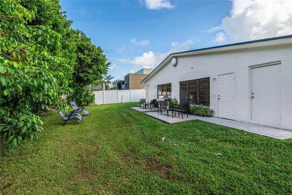 Backyard, Exterior