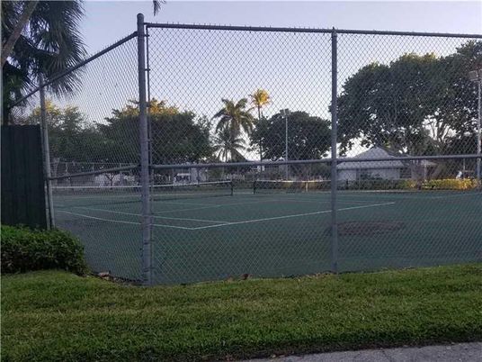 Exterior, Tennis Courts