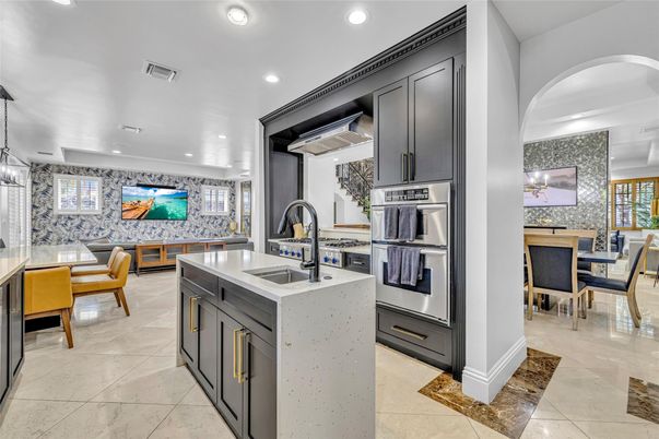 Dining room, Interior, Kitchen, Pendant Lights, Recessed Lighting