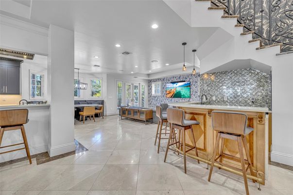 Dining room, Interior, Pendant Lights, Recessed Lighting