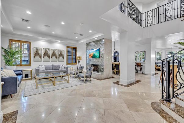 Fireplace, Interior, Living room, Recessed Lighting