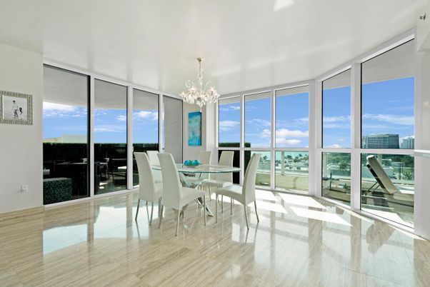 Chandelier, Dining room, Interior