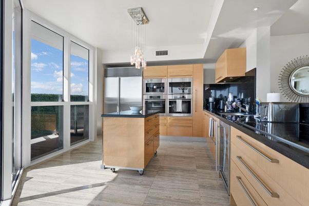 Interior, Kitchen, Pendant Lights, Recessed Lighting, Stainless Steel Appliances