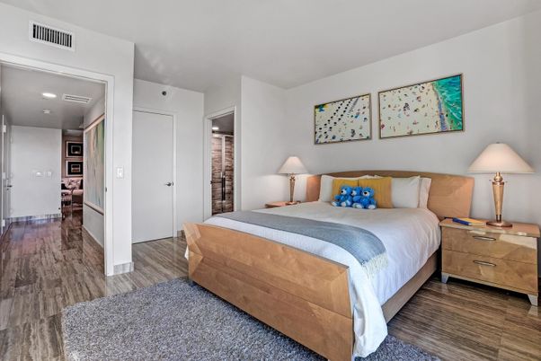Bedroom, Interior, Recessed Lighting, Wood Texture Flooring