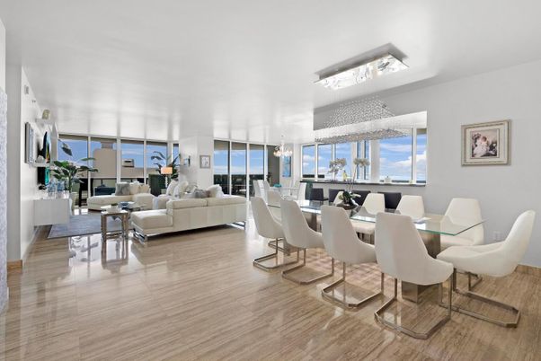 Dining room, Interior, Living room, Pendant Lights
