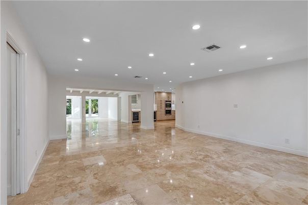 Empty room, Interior, Recessed Lighting