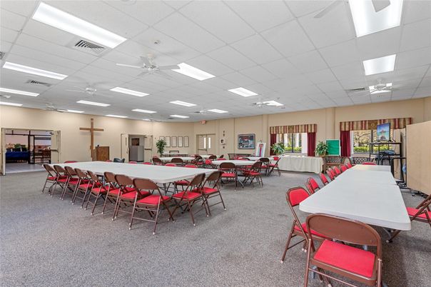 Dining room, Interior, Recessed Lighting