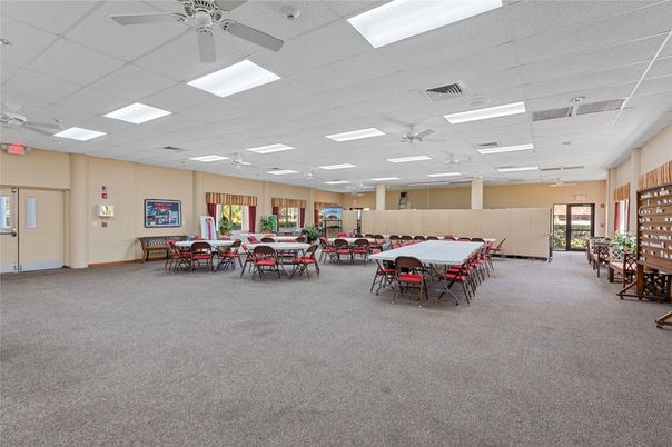 Dining room, Interior, Recessed Lighting