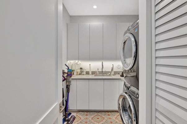 Interior, Recessed Lighting, Utility Closets, Washer