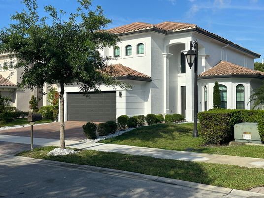 Attached, Exterior, Facade, Spanish Mediterranean