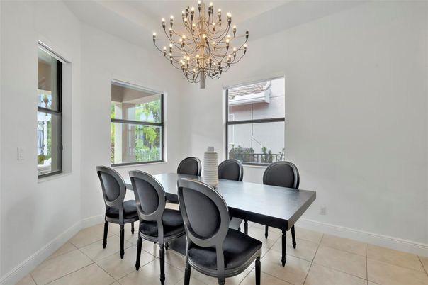 Chandelier, Dining room, Interior