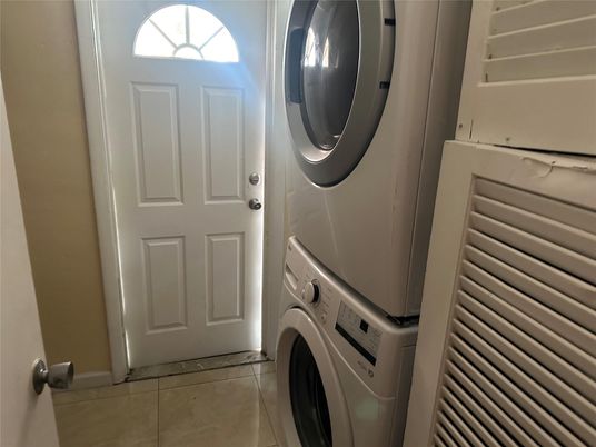 Interior, Utility Closets, Washer