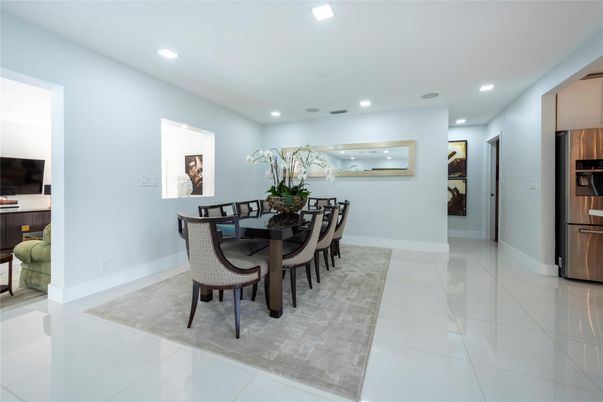 Dining room, Interior, Recessed Lighting