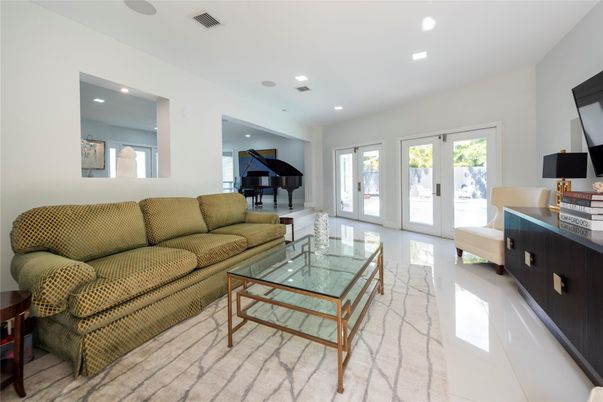 Interior, Living room, Piano, Recessed Lighting