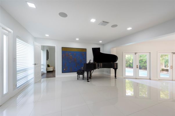 Interior, Piano, Recessed Lighting