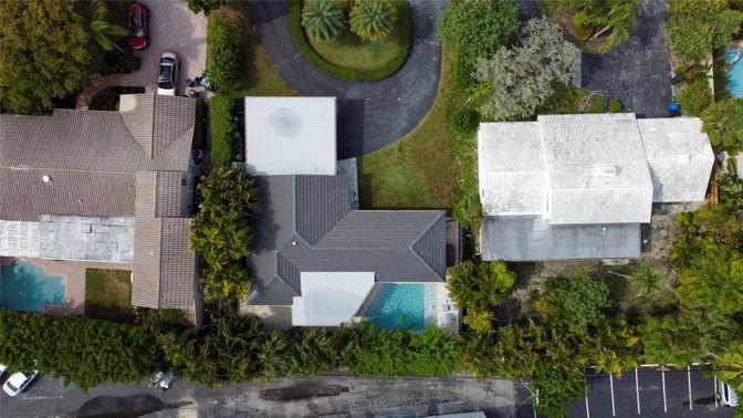 Exterior, Drone