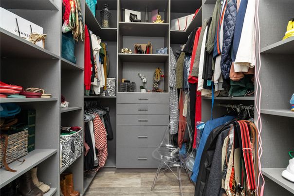Interior, Walk-in Closets, Wood Texture Flooring