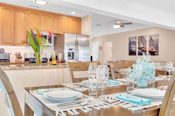 Dining room, Interior, Kitchen, Recessed Lighting, Stainless Steel Appliances