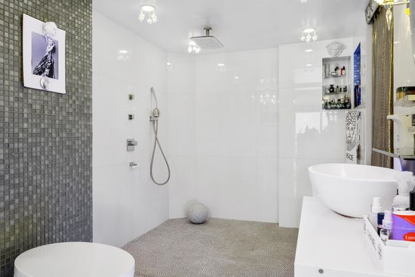 Bathroom, Free Standing Baths, Interior