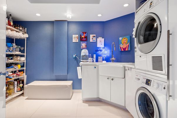 Interior, Recessed Lighting, Utility Closets, Washer